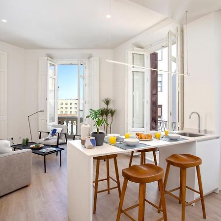 Apartamentos Thyssen Cisneros By Rent Me Малага Екстер'єр фото