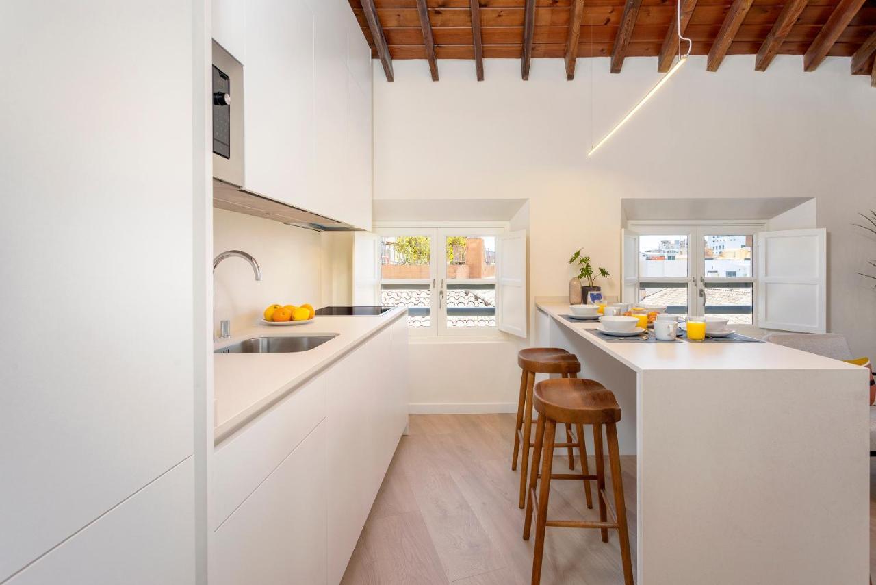 Apartamentos Thyssen Cisneros By Rent Me Малага Екстер'єр фото